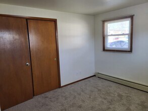 1150 Cardinal Ln in Howard, WI - Foto de edificio - Building Photo