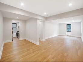 69 Bennett Ave in New York, NY - Building Photo