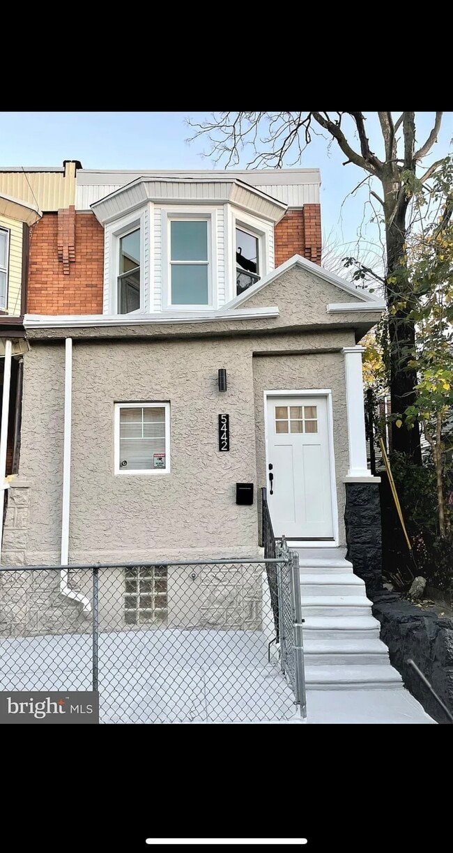 property at 5442 Trinity St