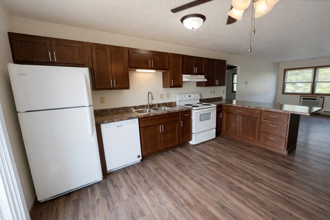 Northtowne Apartments in Tomah, WI - Building Photo - Building Photo