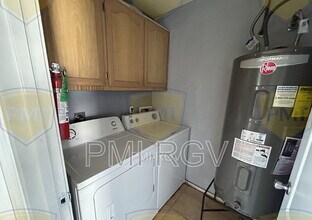2508 Toledo Ave in Edinburg, TX - Building Photo - Building Photo