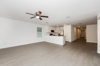 2221 La Vis Ln in Fort Worth, TX - Building Photo - Building Photo