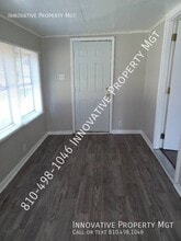 2532 Lavelle Rd in Flint, MI - Building Photo - Building Photo