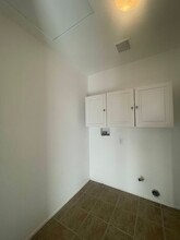 31952 Hollyhock Way in Lake Elsinore, CA - Building Photo - Building Photo