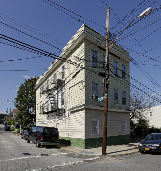 145 Cedar Ave in Staten Island, NY - Foto de edificio