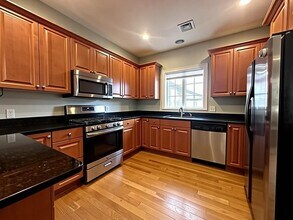 6 Wyman St in Boston, MA - Building Photo - Building Photo
