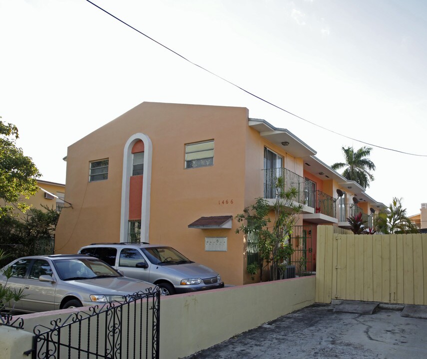 1466 SW 4th St in Miami, FL - Building Photo