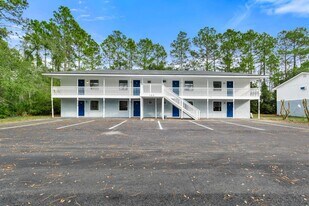 104 Cone St in St. Marys, GA - Building Photo