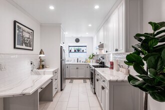 1734 N Fuller Ave in Los Angeles, CA - Building Photo - Building Photo
