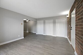 1409 E Chicago St in Valparaiso, IN - Building Photo - Building Photo