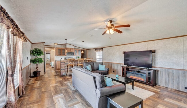 1606 Ave Z