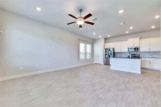 12616 Stanford Dr in Austin, TX - Building Photo - Building Photo