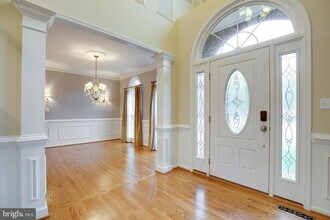 5105 Claybank Ln in Centreville, VA - Building Photo - Building Photo