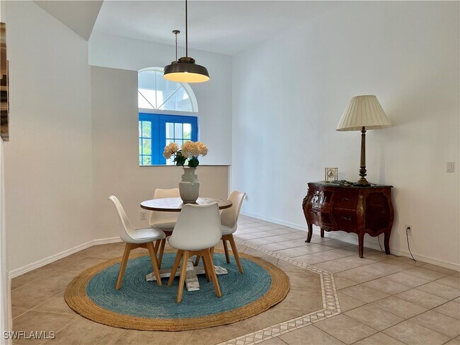 property at 6131 Spanish Oaks Ln
