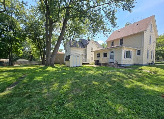 1901 17th St in Rock Island, IL - Building Photo - Building Photo