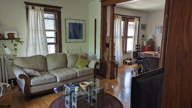15 Barton Ave SE in Minneapolis, MN - Building Photo - Building Photo