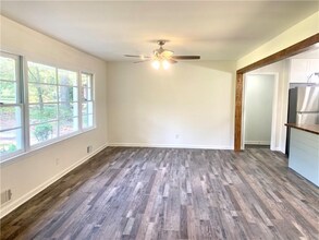 1760 Fairview Cir in Austell, GA - Building Photo - Building Photo