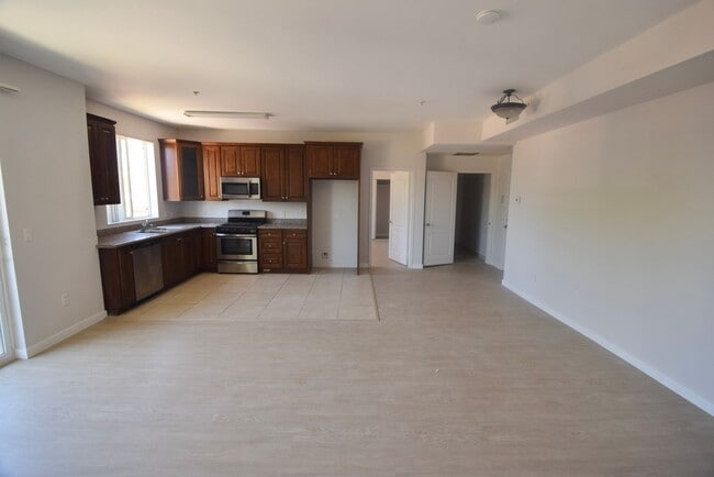 7122 Amigo Ave in Los Angeles, CA - Building Photo - Building Photo