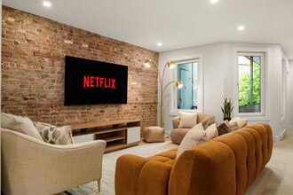 4268 QC-335 in Montréal, QC - Building Photo - Building Photo