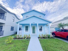 5565 SW 43rd St in Davie, FL - Building Photo