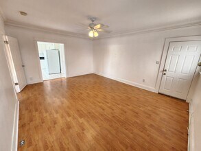 820 N Edgemont St in Los Angeles, CA - Building Photo - Building Photo