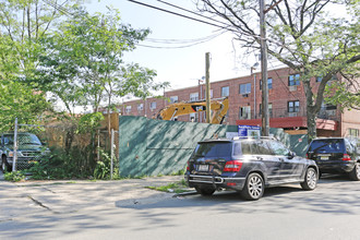 144-89 38th Ave in Flushing, NY - Building Photo - Building Photo