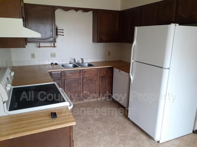 2170 Van Buren St in Laramie, WY - Building Photo - Building Photo