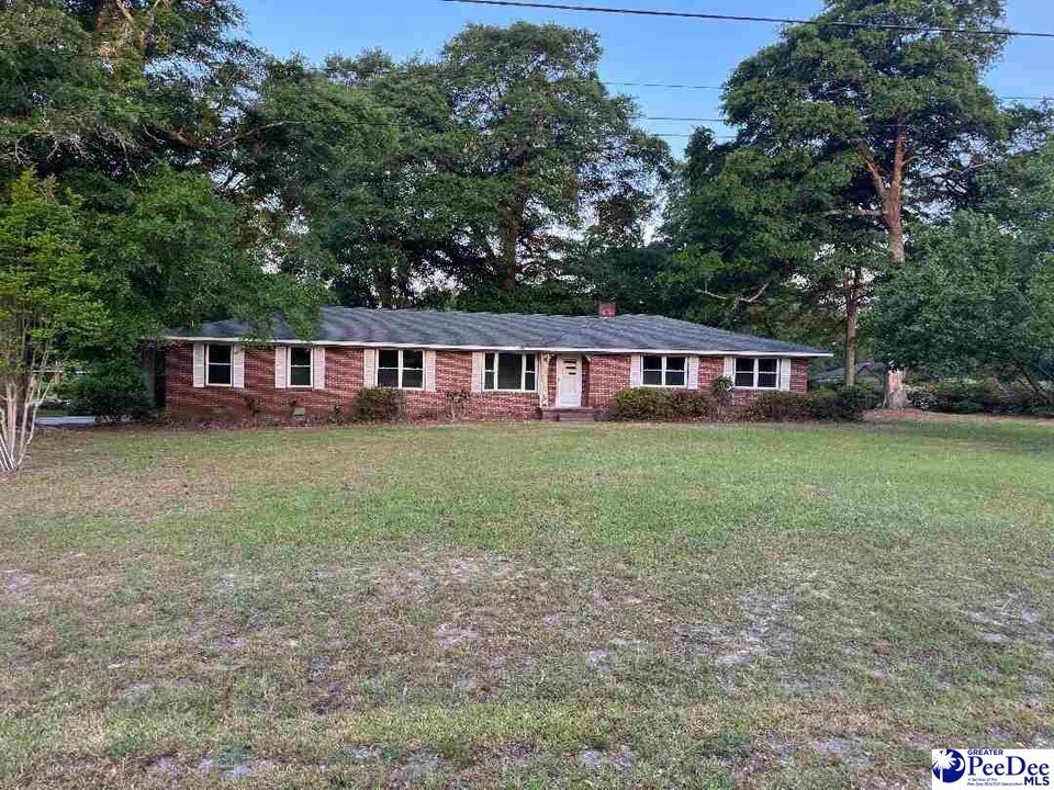 2917 Glencove Dr in Florence, SC - Building Photo