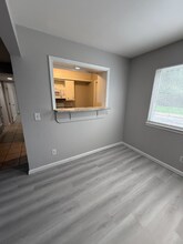 4803 S Utica Ave in Tulsa, OK - Foto de edificio - Building Photo