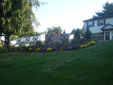 Glenwood Apartments in Millersburg, OH - Building Photo - Building Photo