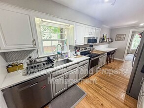 10210 Falconbridge Dr in Richmond, VA - Building Photo - Building Photo