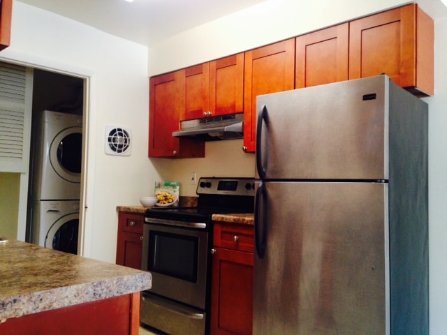 Colonial Village Townhomes photo'