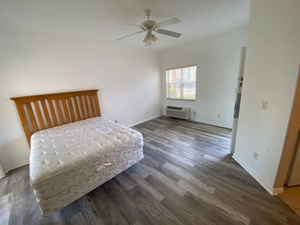 10019 Perfect Dr in Port St. Lucie, FL - Building Photo