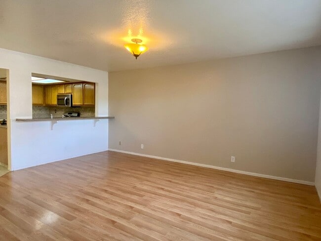 205 E Upjohn Ave in Ridgecrest, CA - Building Photo - Building Photo