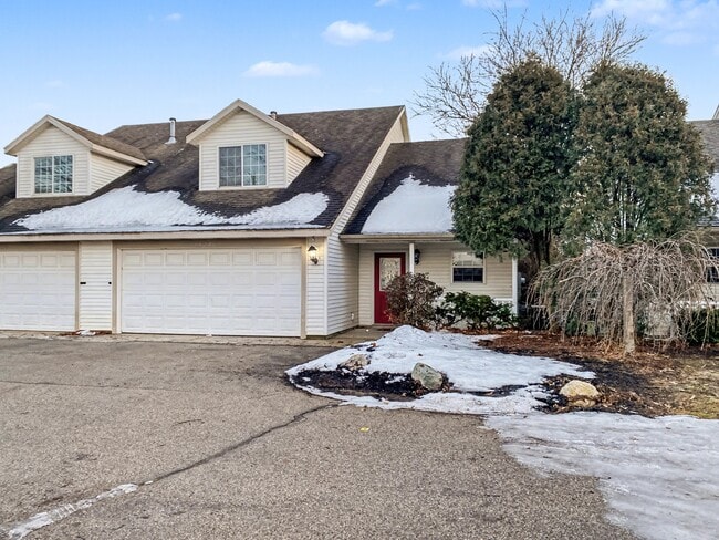 13286 Riley St in Holland, MI - Building Photo - Building Photo