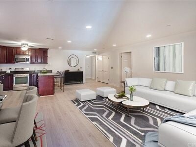 5264 Satsuma Ave, Unit 9 in Los Angeles, CA - Foto de edificio