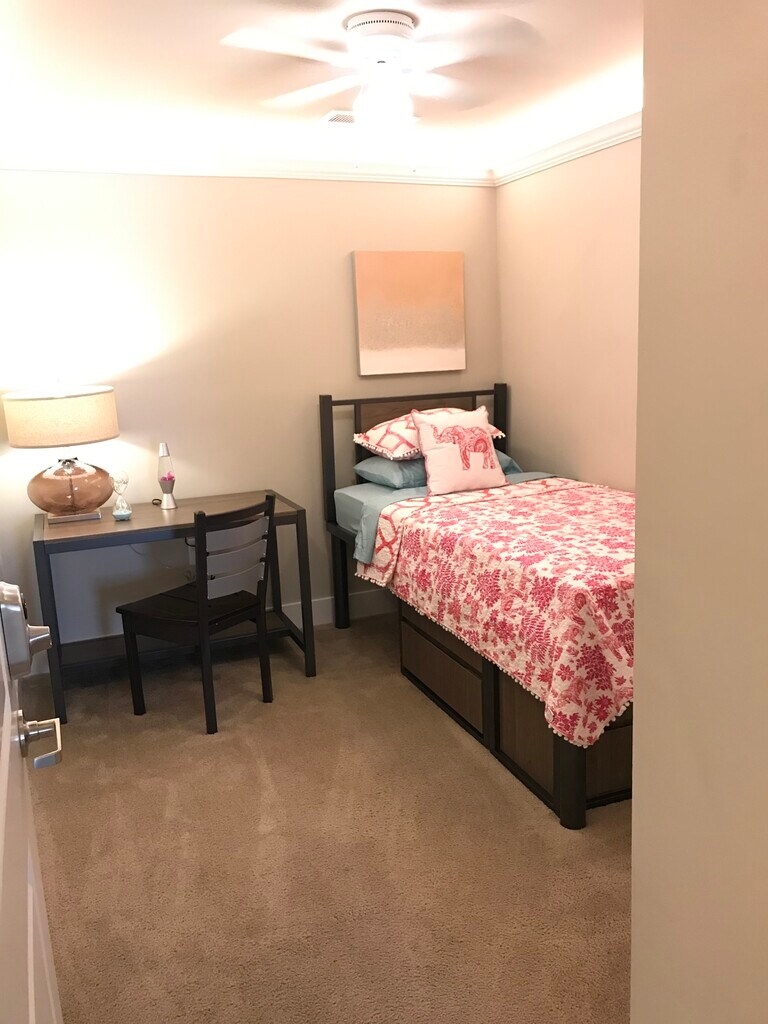 The Oasis (Student Housing) Lynchburg, VA Apartments