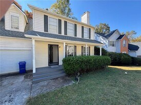 2441 Northmill Ln in Decatur, GA - Building Photo