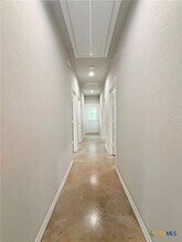 607 E Martindale St in Seguin, TX - Building Photo - Building Photo