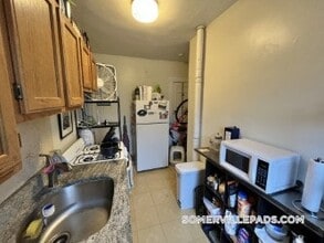 157 Summer St, Unit 5R in Somerville, MA - Building Photo - Building Photo