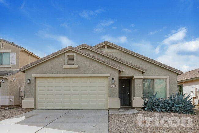 property at 4047 E Tanzanite Ln