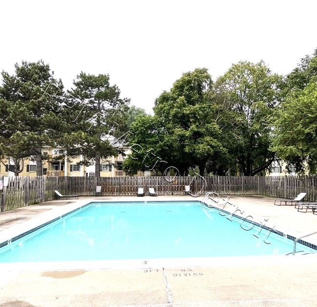 45250 Keding St in Utica, MI - Building Photo - Building Photo