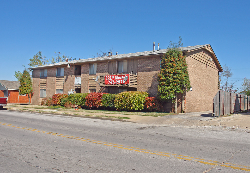 Fiesta II in Tulsa, OK - Foto de edificio