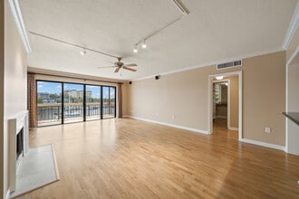 2220 Front St, Unit 303 in Melbourne, FL - Building Photo - Building Photo