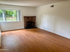 5780 Lake Lindero Dr in Agoura Hills, CA - Building Photo - Building Photo