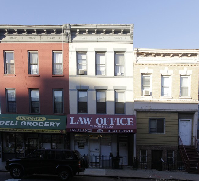 175 Park Ave in Brooklyn, NY - Foto de edificio - Building Photo