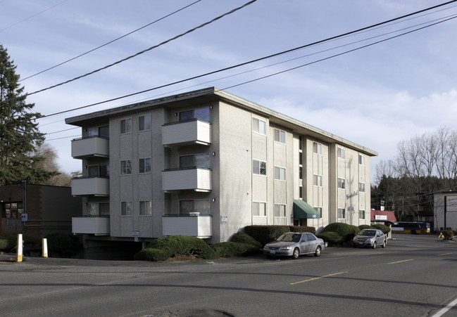 Meadowbrook Apartments in Seattle, WA - Building Photo - Building Photo