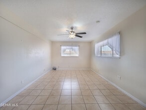 10009 Cork Dr in El Paso, TX - Building Photo - Building Photo