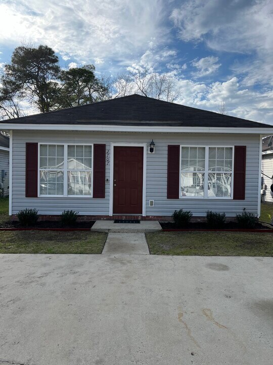 2707 Landing Loop Dr in Augusta, GA - Building Photo
