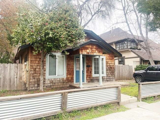 property at 1162 E 7th St
